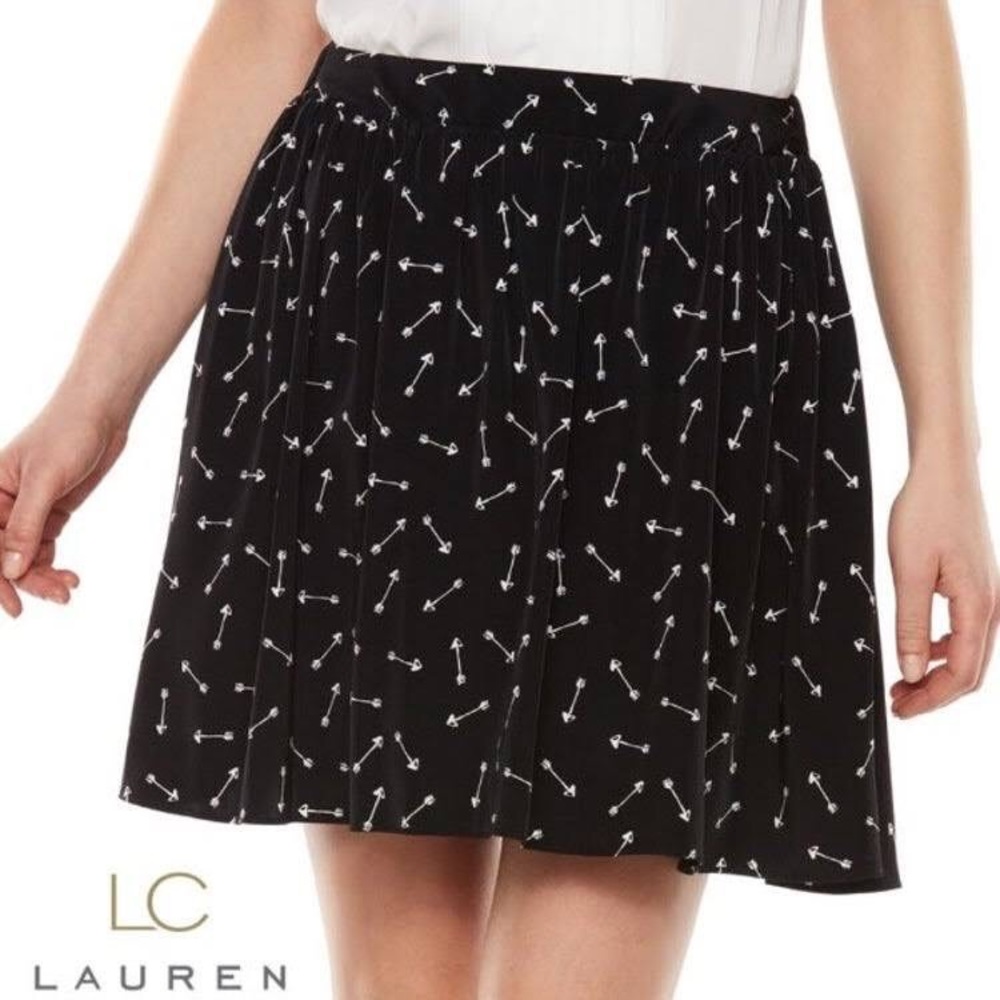 LC Lauren Conrad Womens Size Medium Black Arrow Print Skater Skirt